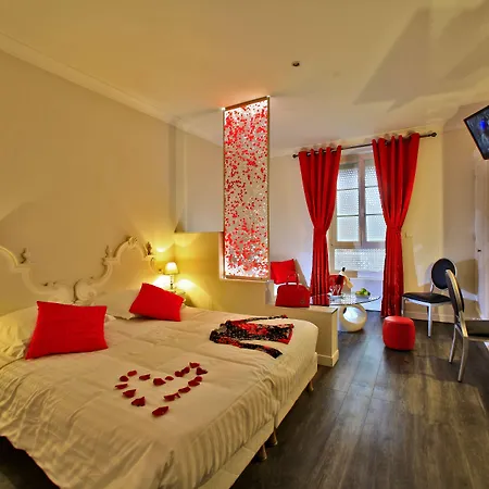 Hotel Grand Des Bains&villas Des Bains 3*