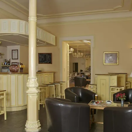 Hotel Grand Des Bains 3*