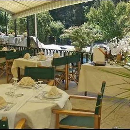 Hotel Grand Des Bains 3*
